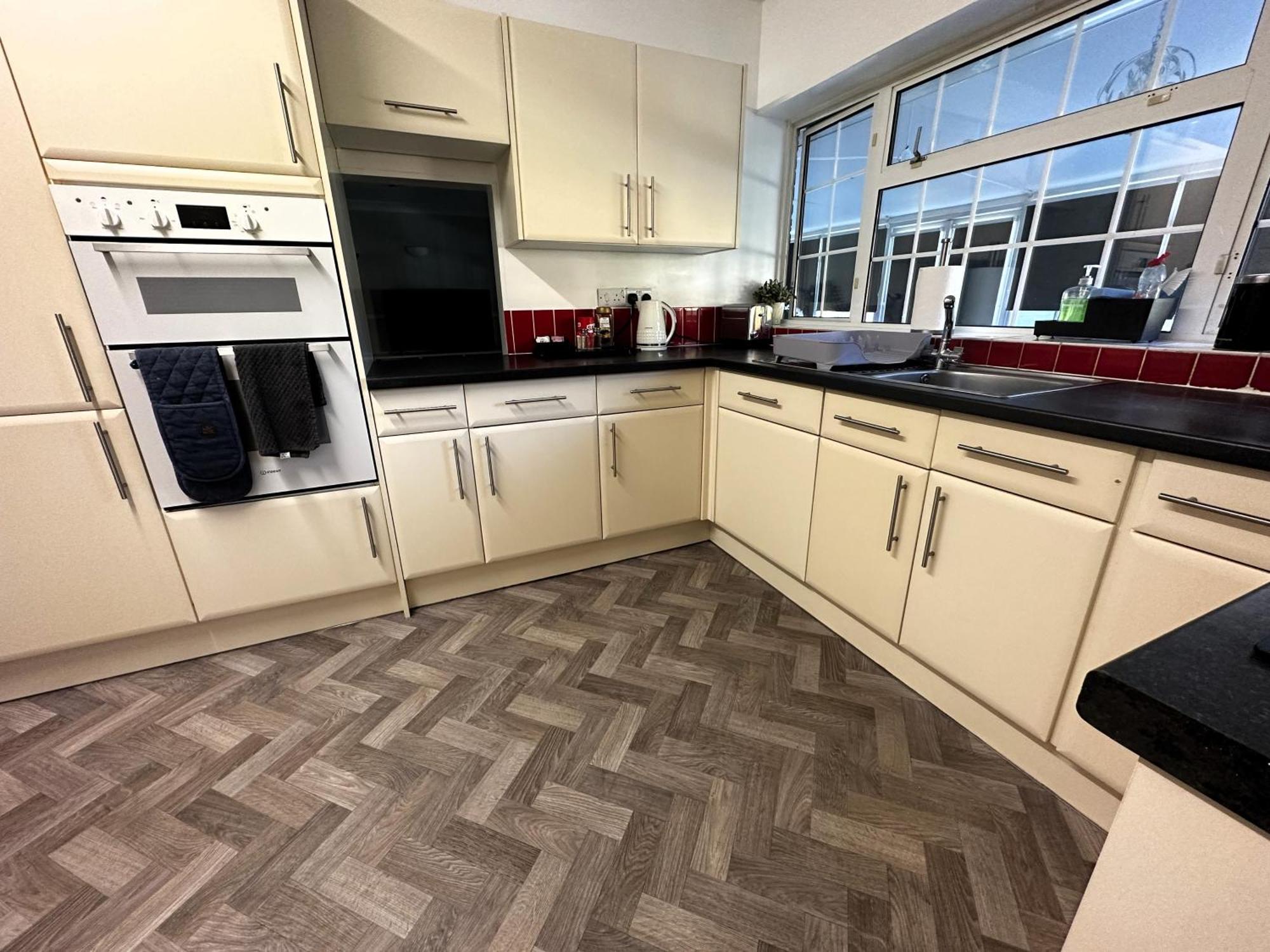 Kennedy Villa - 5 Bedroom House With Hot Tub, Wifi, Free Parkings, Close To Bicester Village エクステリア 写真