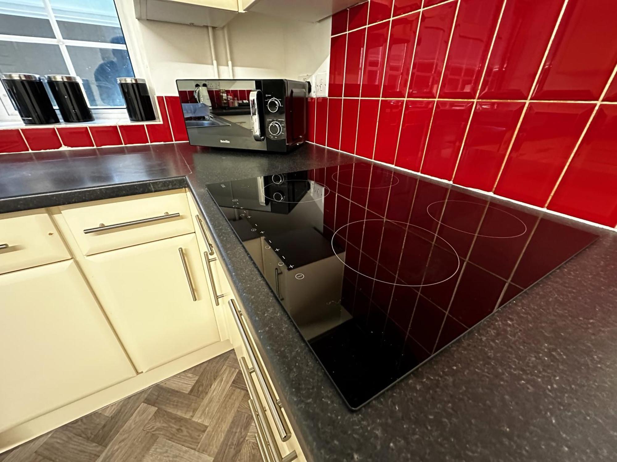Kennedy Villa - 5 Bedroom House With Hot Tub, Wifi, Free Parkings, Close To Bicester Village エクステリア 写真